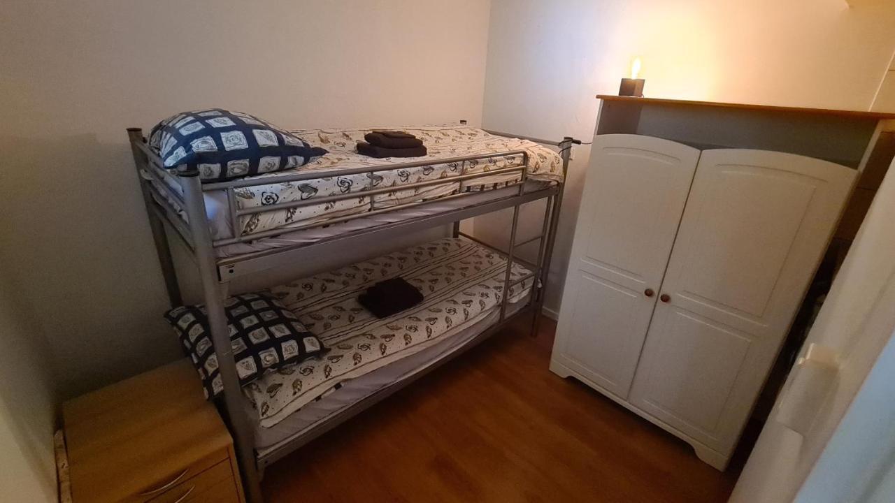 Roos Guesthouse Holiday Appartements ファルケンブルフ エクステリア 写真